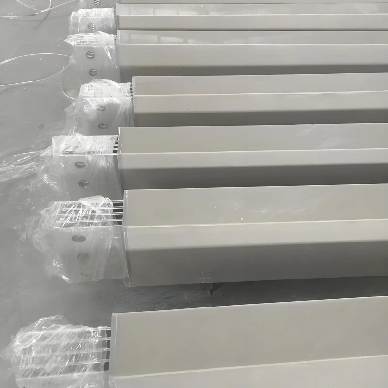 Visiškai uždara dervos liejimo vandeniui atspari magistralė