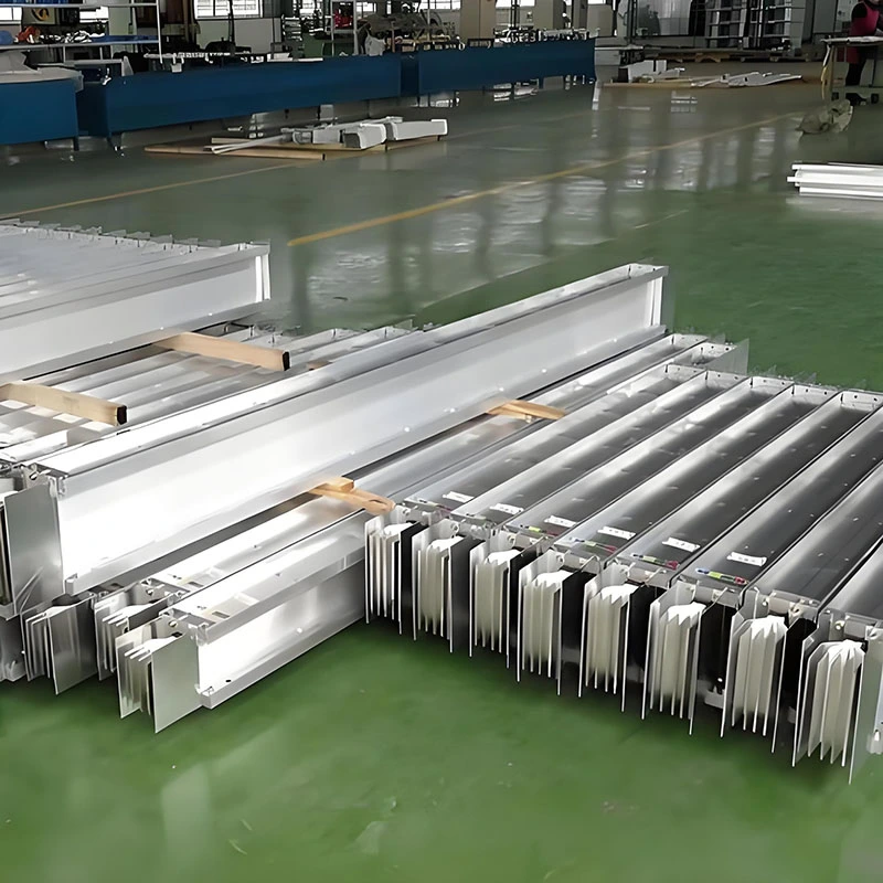 Vidutinės srovės uždara magistralė